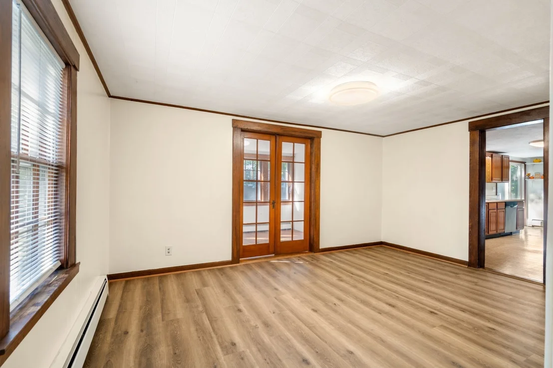 Photo of 32 Elm Street