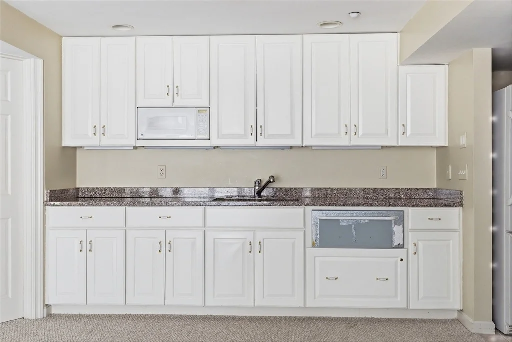Photo of 8 Charles Davis Dr