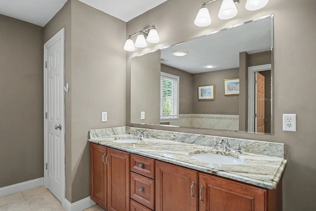 Photo of 6 Juniper Hill Rd