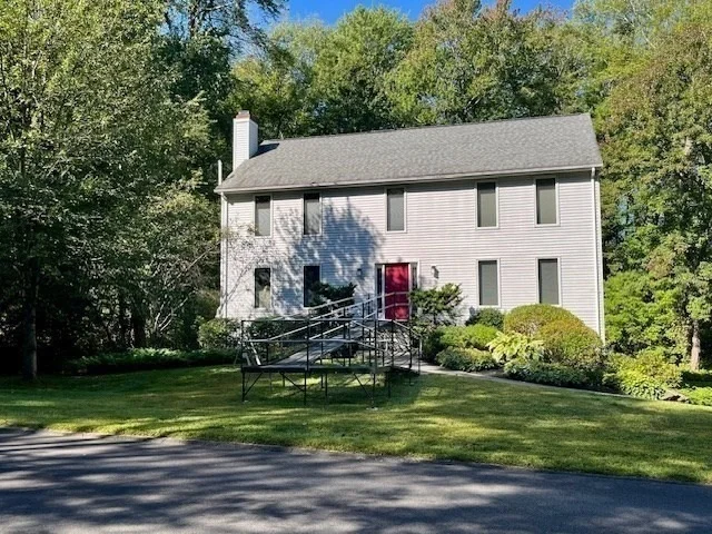 Photo of 481 Old Farm Rd