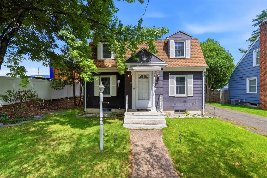 Photo of 15 Lucerne Road