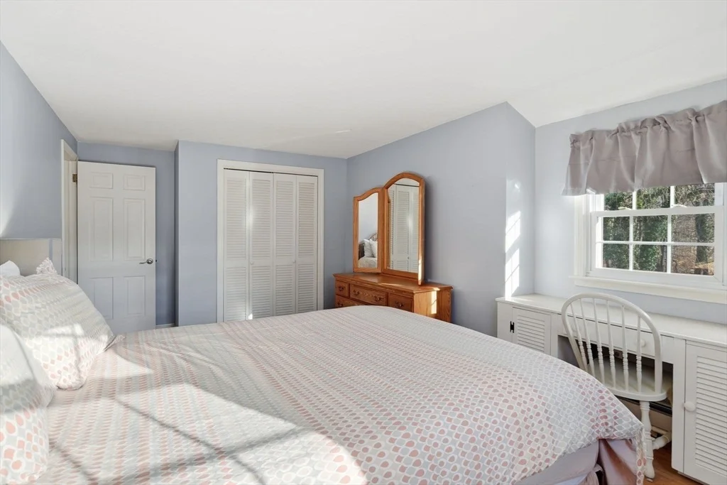 Photo of 283 Forest Gln