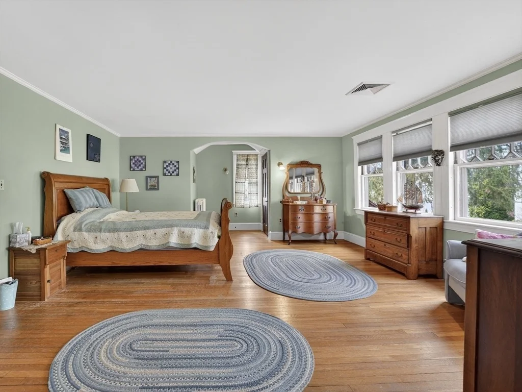 Photo of 44 Hemlock Street