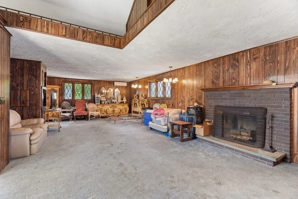 Photo of 186 Eight Lots Road