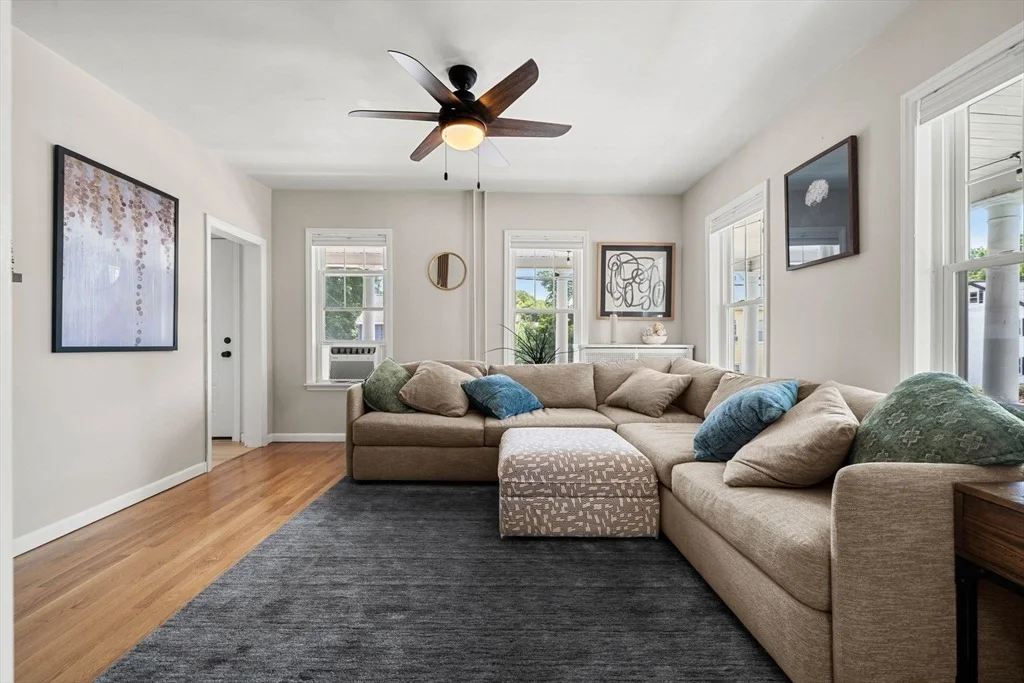 Photo of 90 Forest St