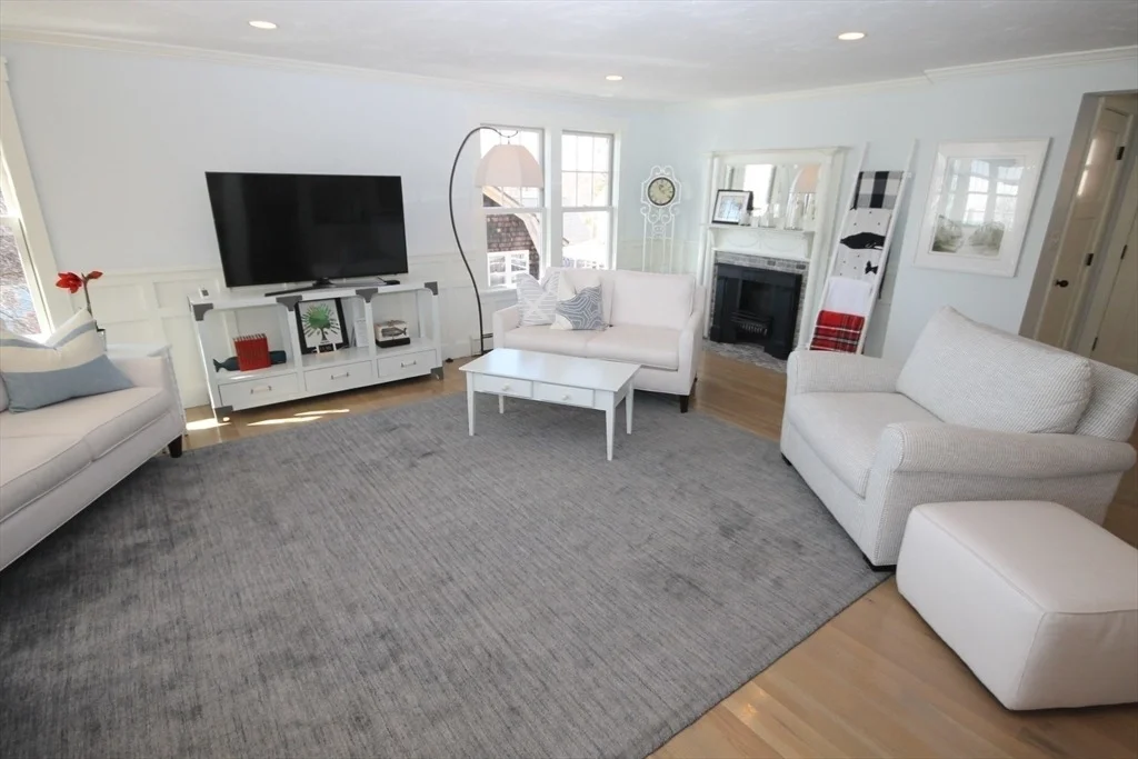Photo of 14 Telegraph Avenue