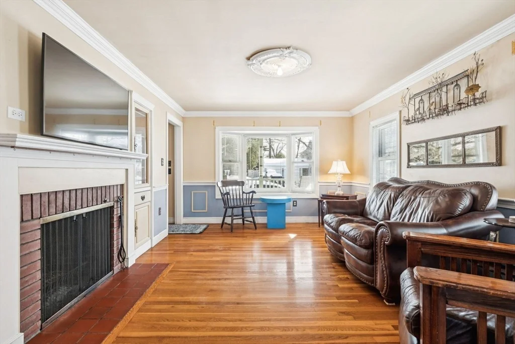 Photo of 25 Juniper Ave