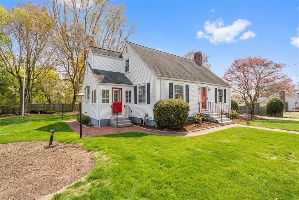 Photo of 250 Bacon St