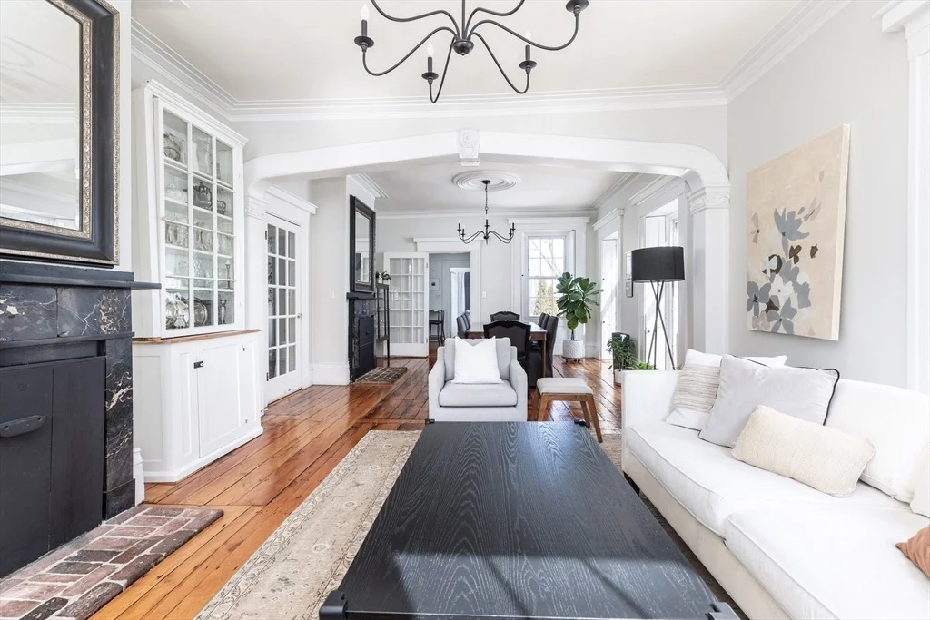 Photo of 27 Saint James St
