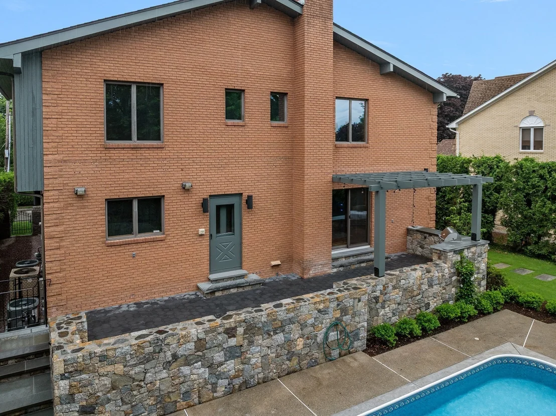Photo of 14 Maxcy Dr