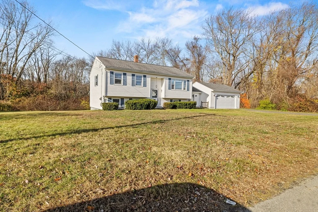 Photo of 25 Quequechan Rd