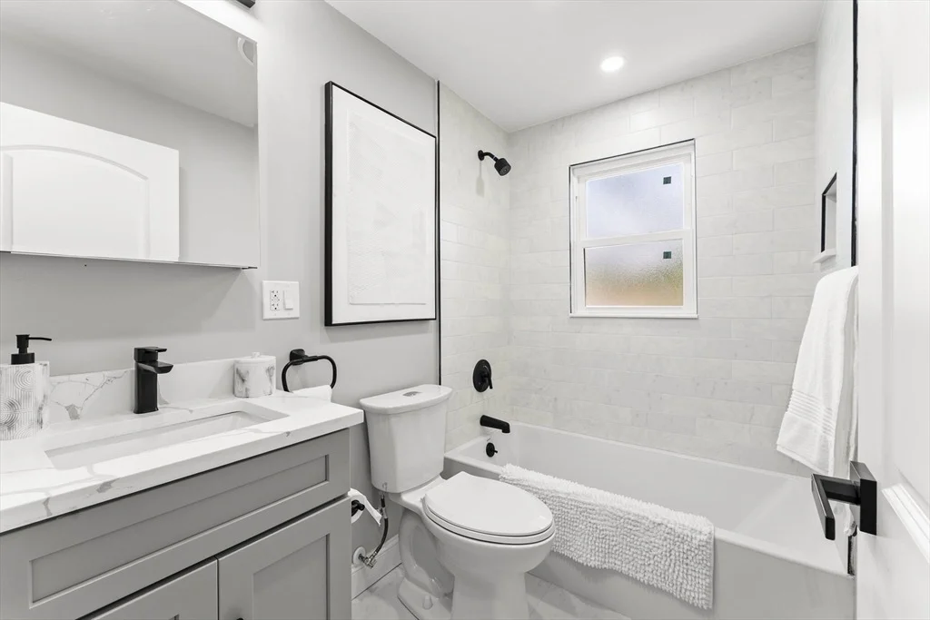Photo of 38 Isabel Cir