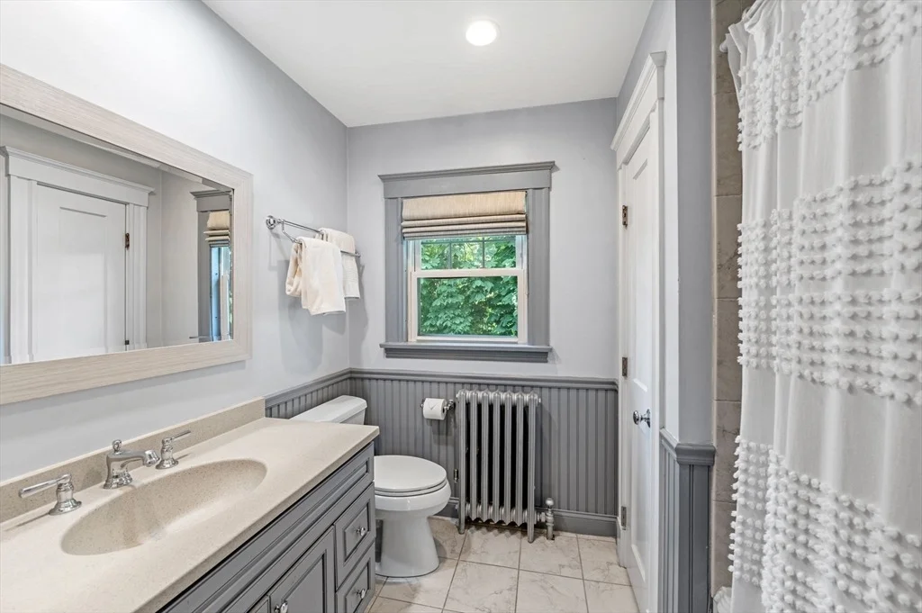 Photo of 39 Buttonwood Lane