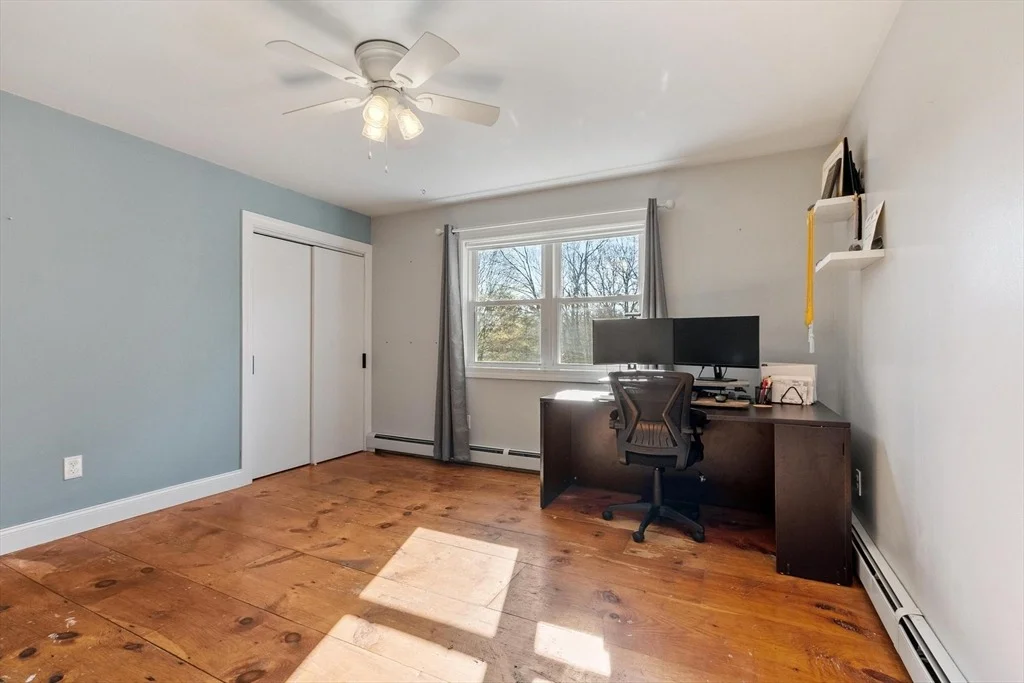 Photo of 885 Royalston