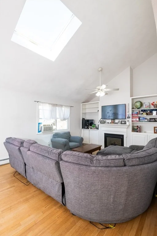 Photo of 9 Macarthur Blvd