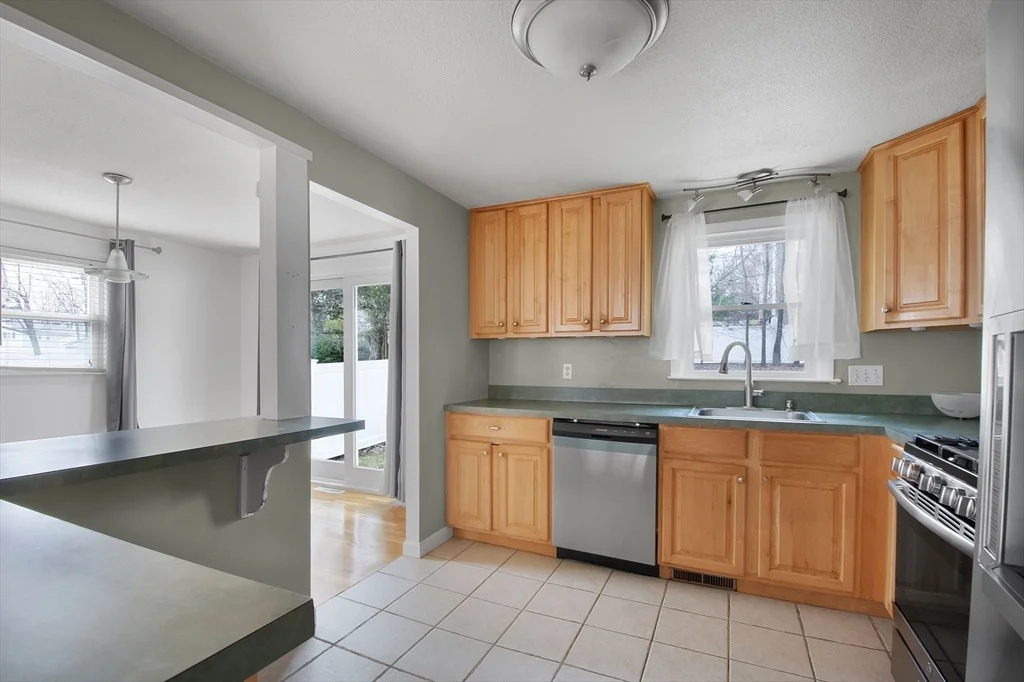 Photo of 52 Venus Dr