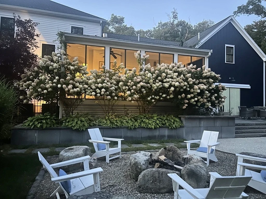 Photo of 229 Spring St