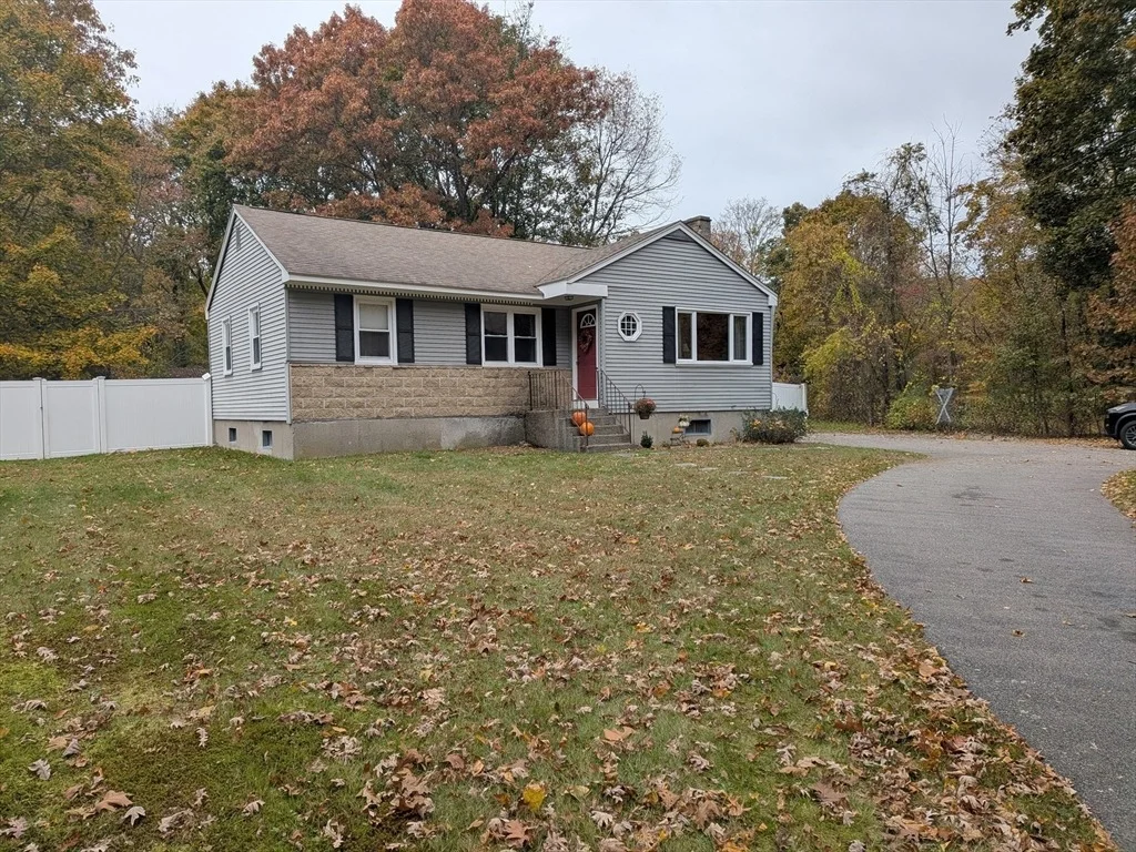 Photo of 293 Pike Ave