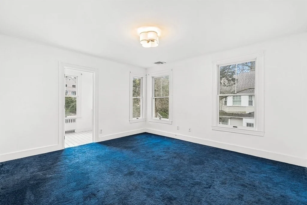 Photo of 207 Weston Rd