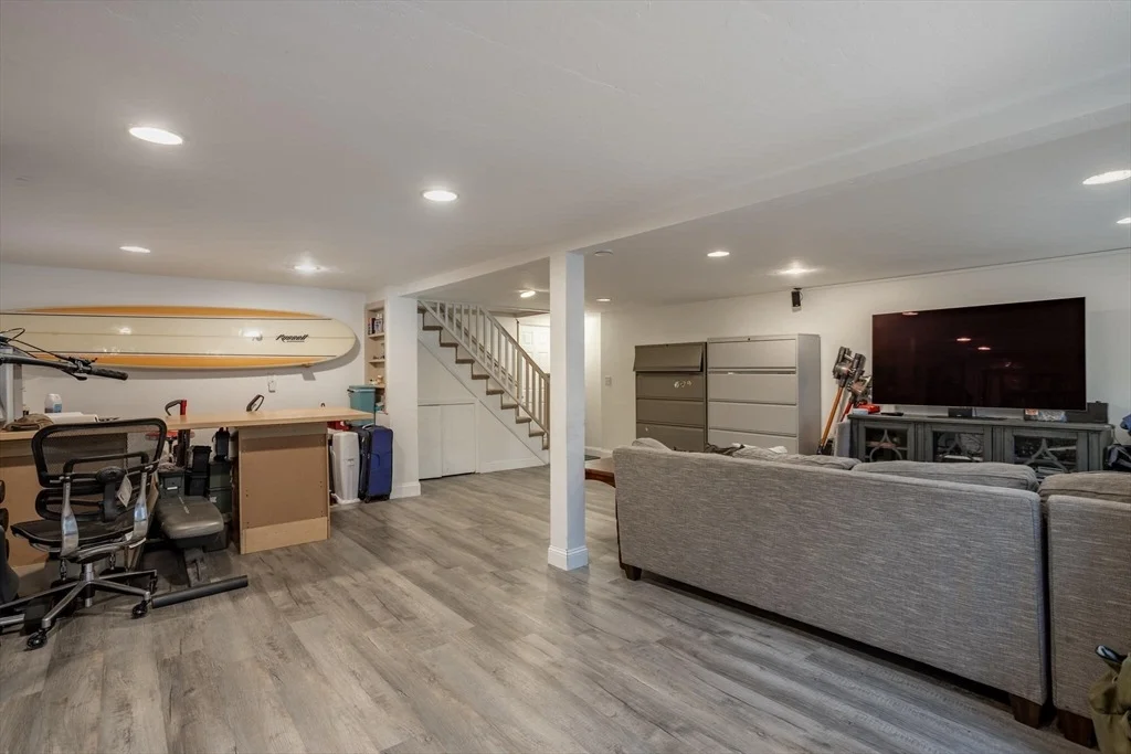 Photo of 13 W Pine Dr