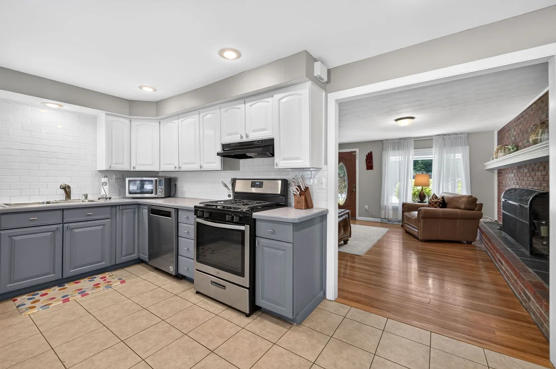Photo of 215 Mendon Road