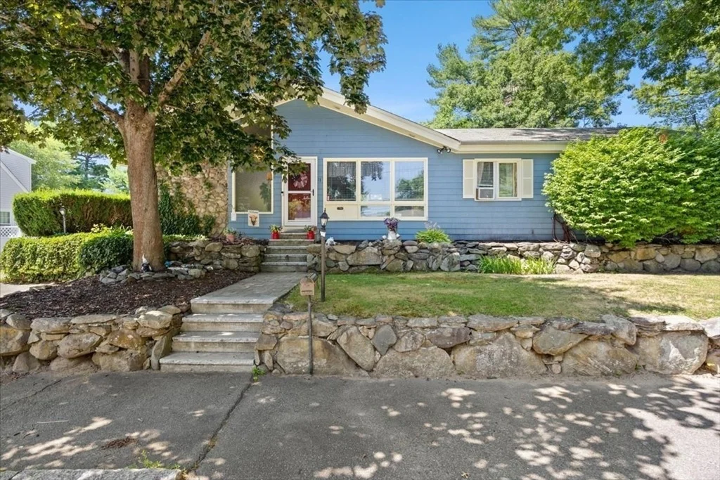 Photo of 11 Longview Rd