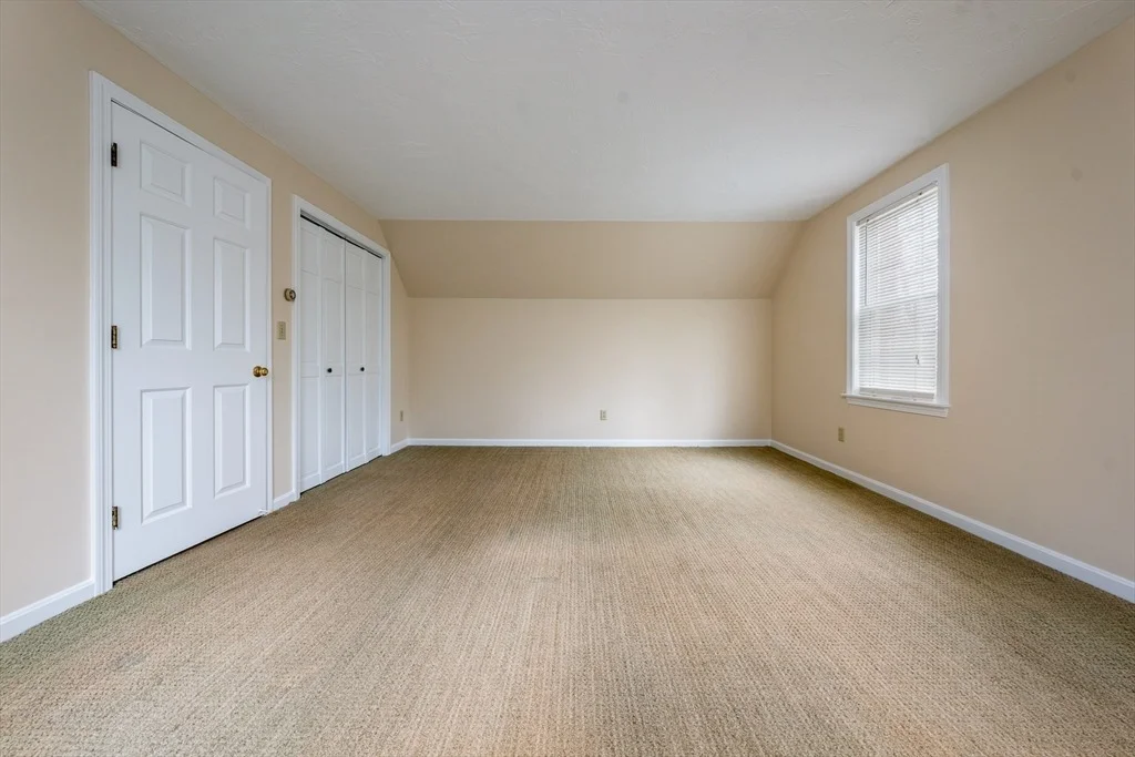 Photo of 49 Great Hill Dr
