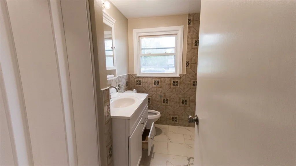 Photo of 64 Budd Ave