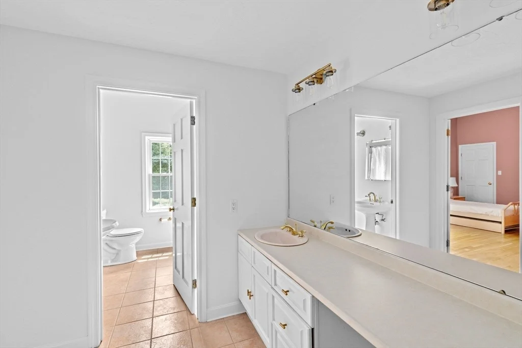 Photo of 105 East St