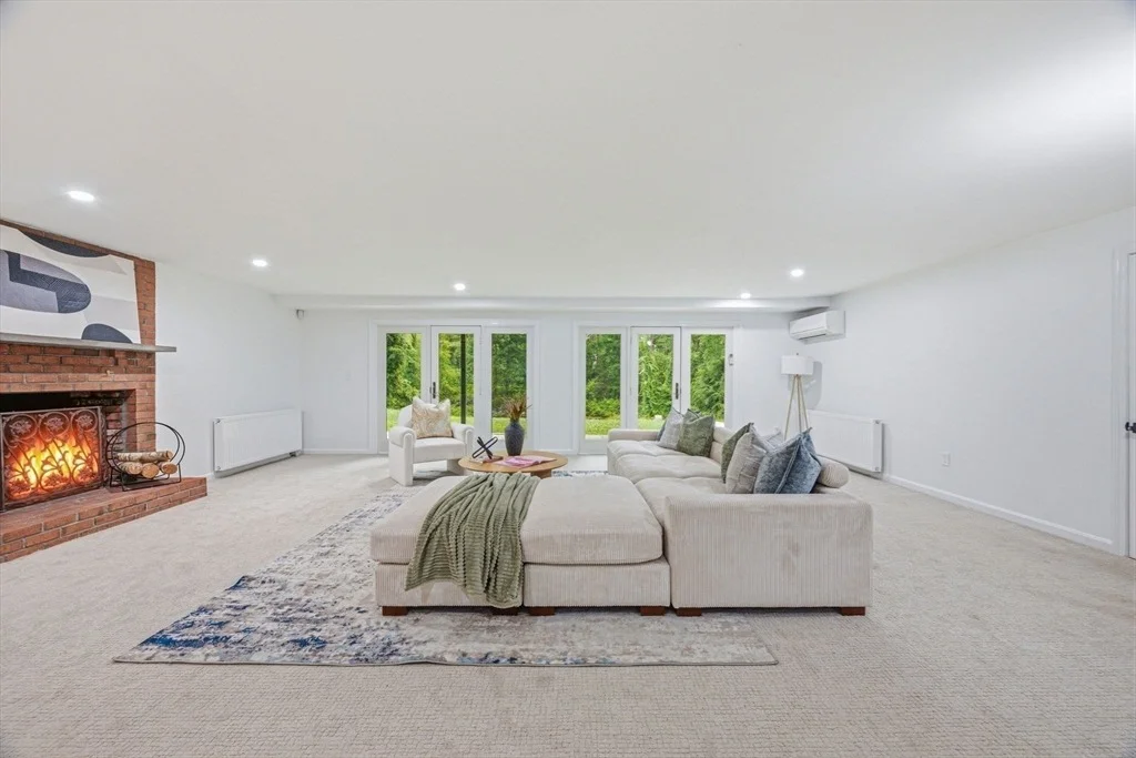 Photo of 105 Georgetown Rd