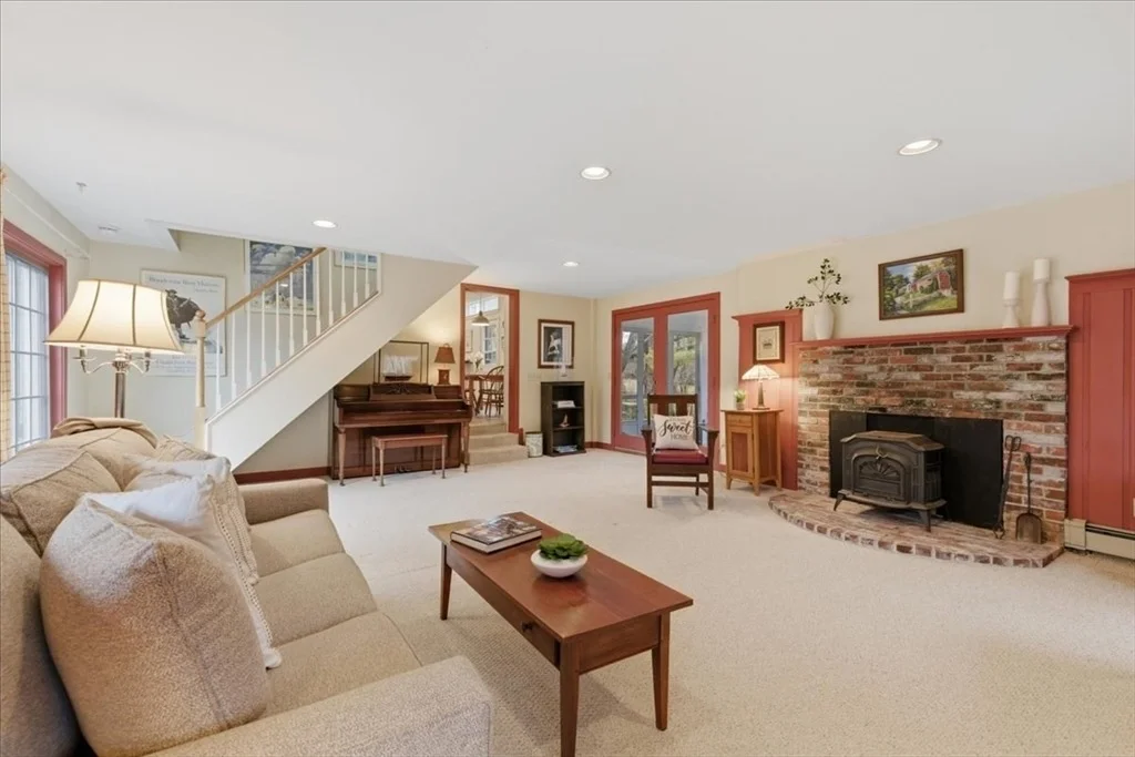 Photo of 75 High Rock