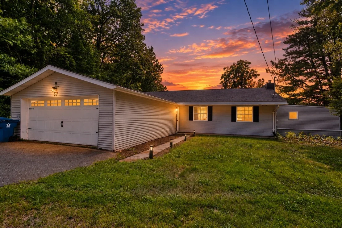 Photo of 17 Congamond Rd