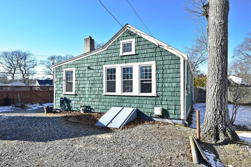 Photo of 2 Pine St.