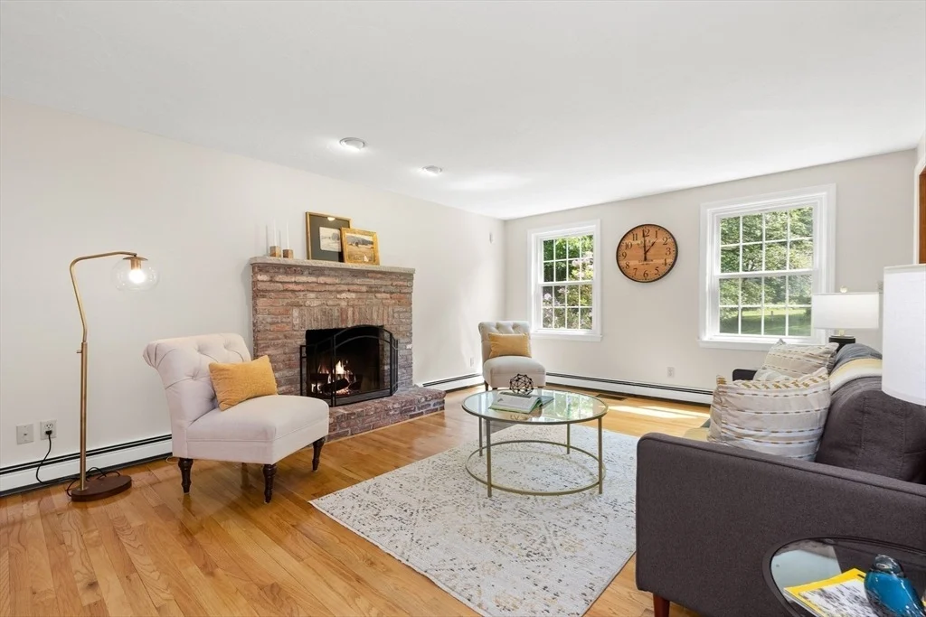 Photo of 8 Caitlin Ln