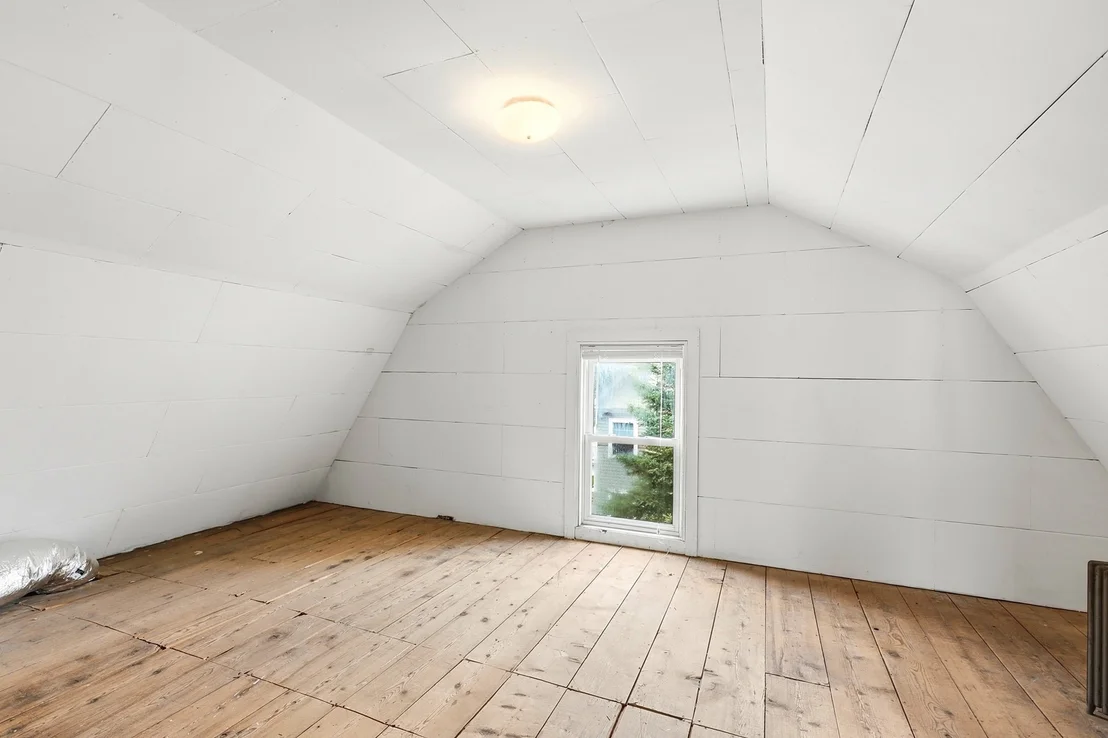 Photo of 10 Wolcott Ave