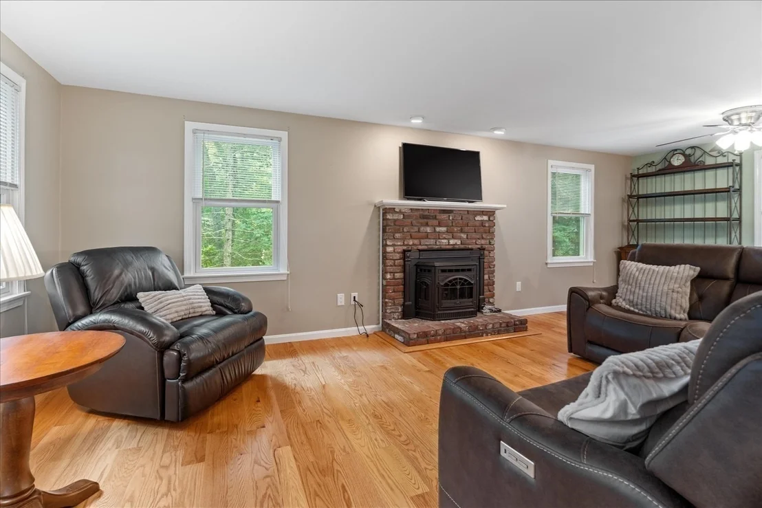 Photo of 32 Maple St