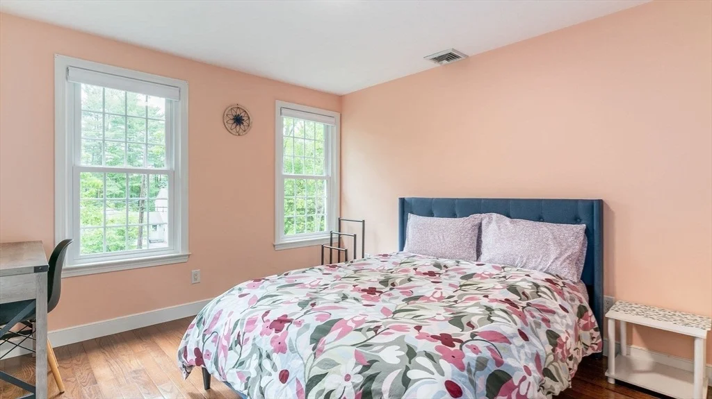 Photo of 142 Baker St
