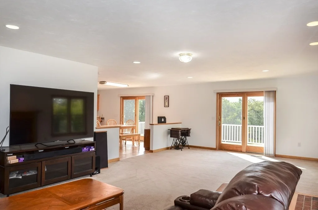 Photo of 98 Coburn Rd