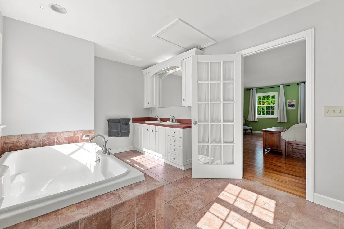 Photo of 87 Montague Rd