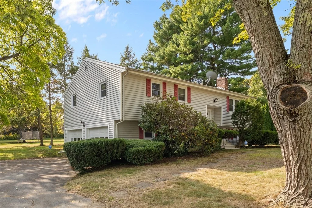 Photo of 5 Hampshire Dr