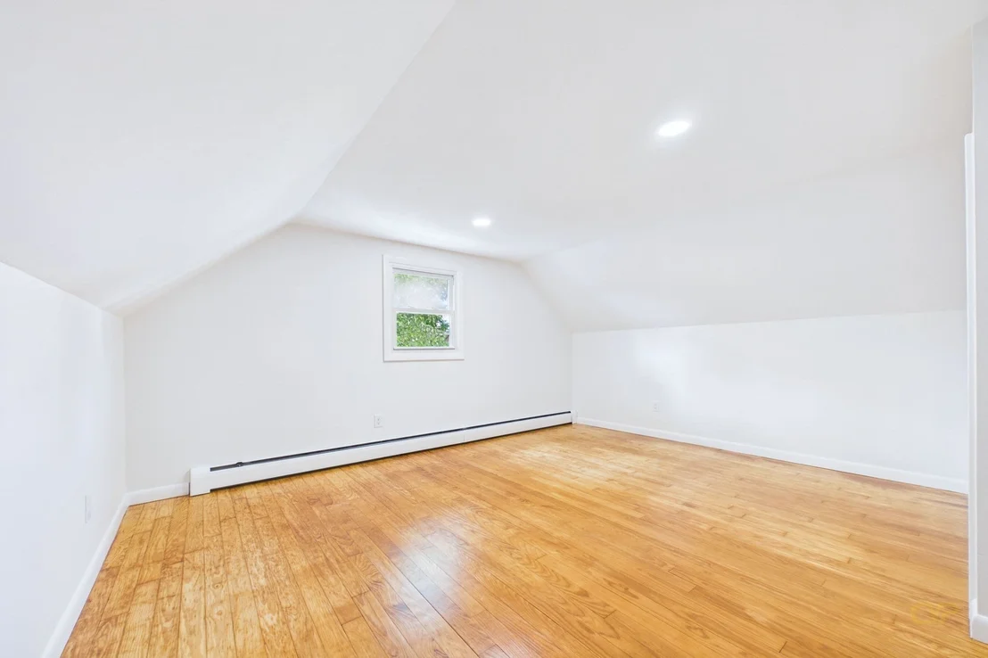 Photo of 22 Myrtle Ave