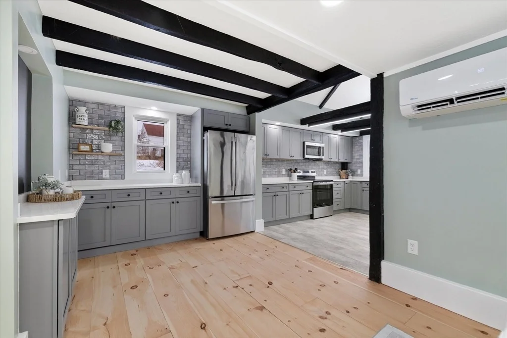 Photo of 294 Boston Road