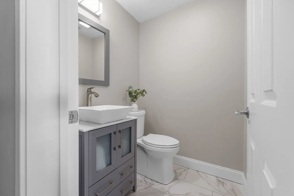 Photo of 13 Bay Pointe Dr Ext