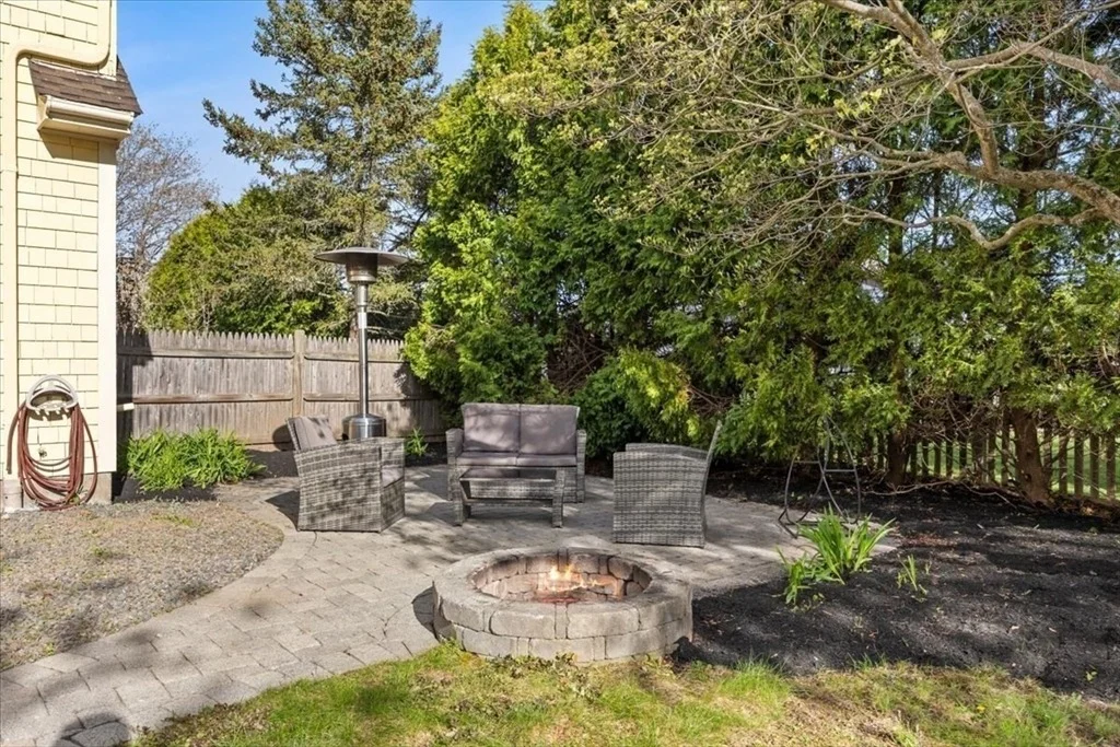 Photo of 19 Cypress Rd