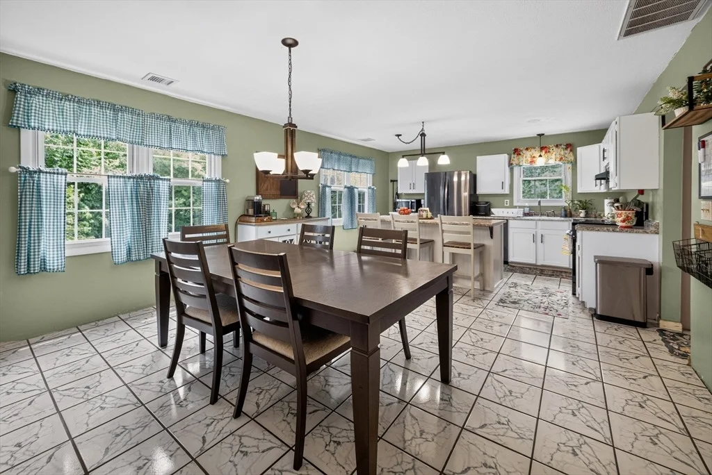 Photo of 165 Pepperell Rd