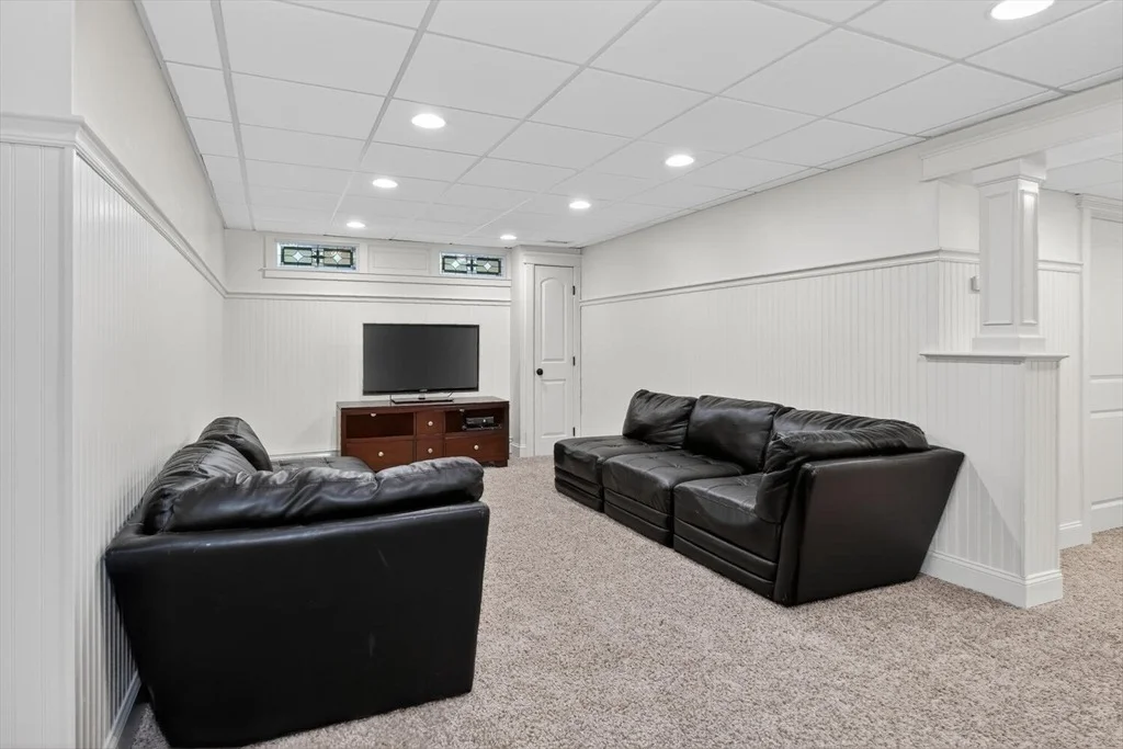 Photo of 26 Treetop Cir