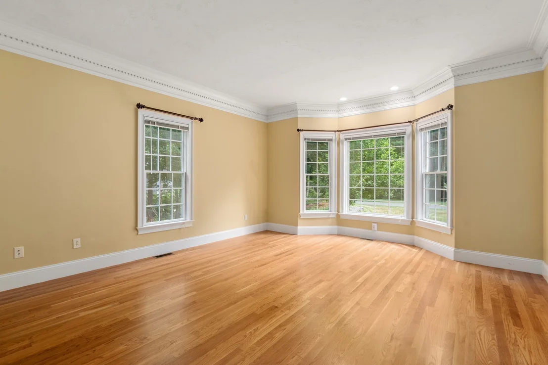 Photo of 220 Newtown Road