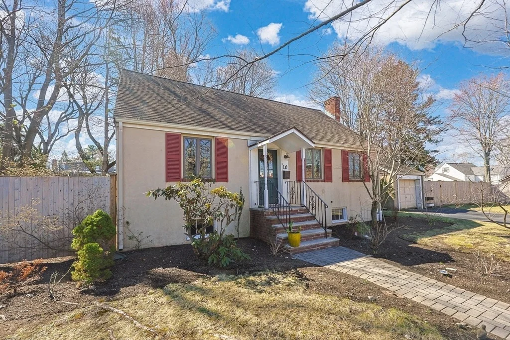 Photo of 10 Parsons Ave