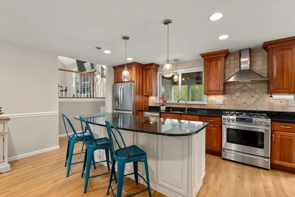 Photo of 16 Kings Row