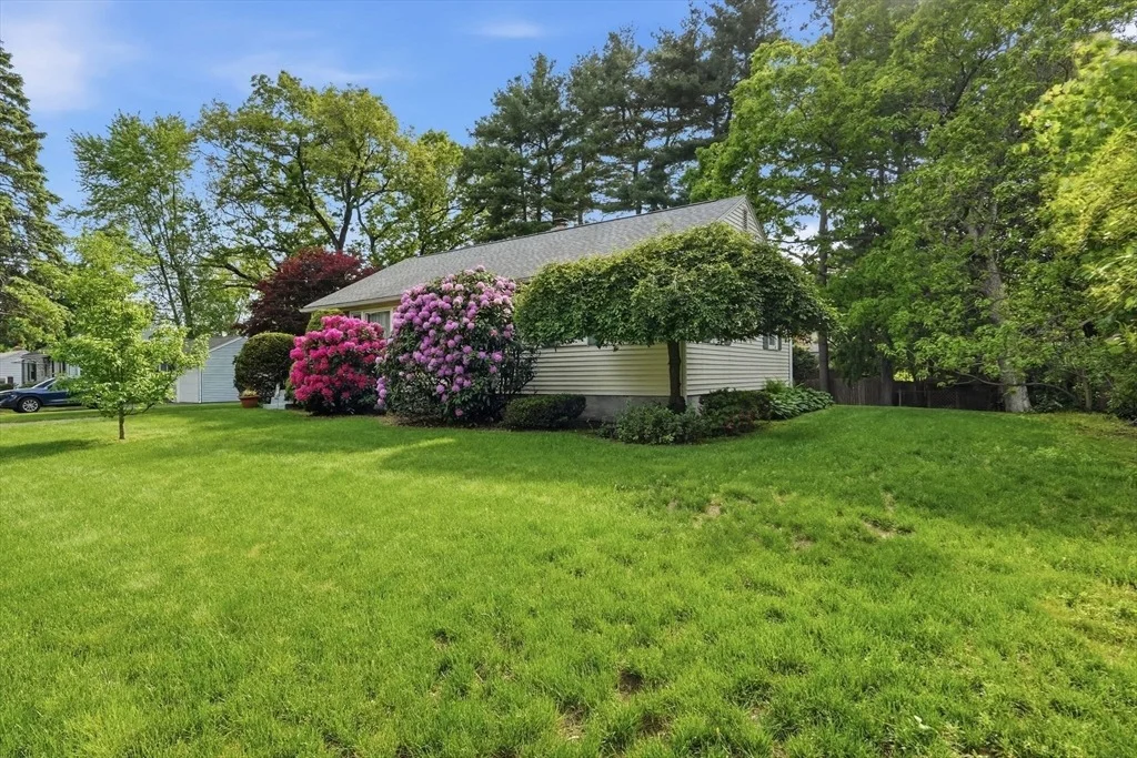 Photo of 28 Northway Dr